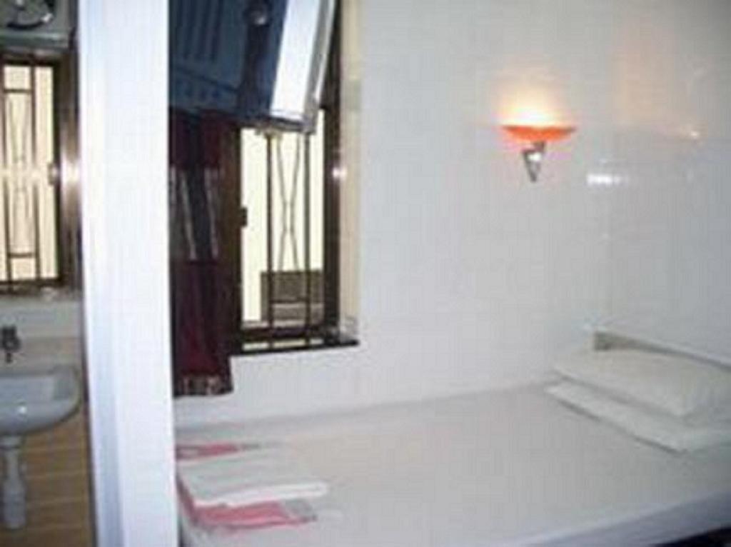 Sun Shine Guest House Гонконг Екстер'єр фото